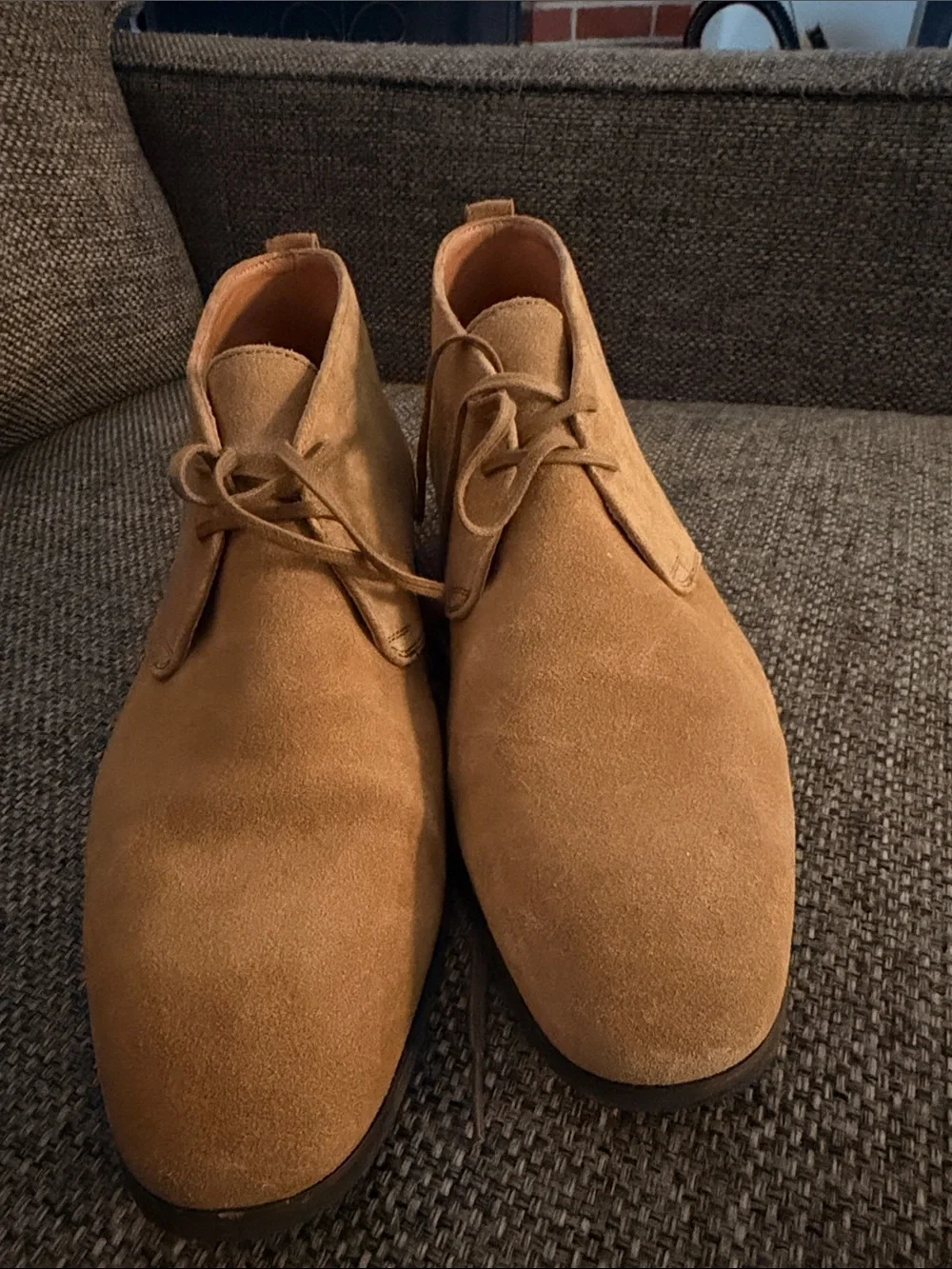 Express Men's Suede Chukka Boots in Tan